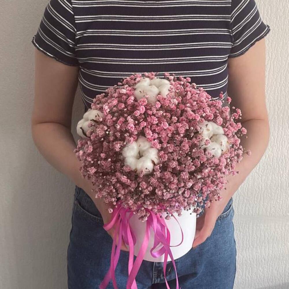 Хлопок и гипсофила в коробке Хлопок и гипсофила в коробке