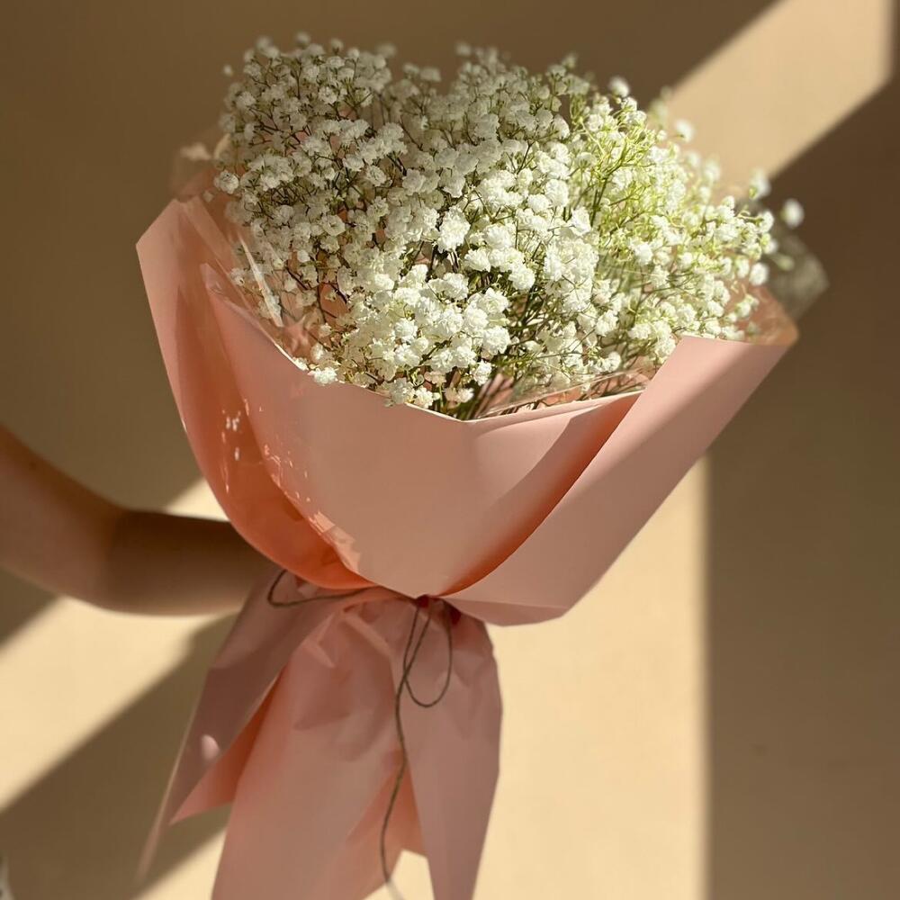 Милый букет из гипсофилы