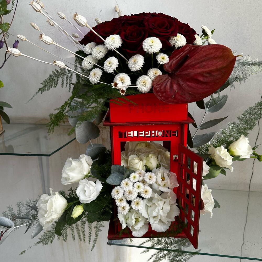 Цветы в коробке